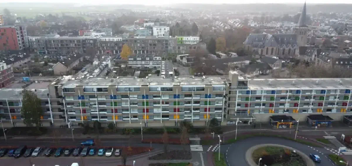 Hoe VvE De Weere 111 appartementen verduurzaamde — en waarom ze kozen voor het duurste scenario